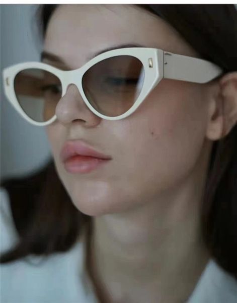 new designer sunglasses 22 new f family ins super fire cat's eye sunglass 40037u net red same fashion sunglass women's, White;black
new designer sunglasses 22 new f family ins super fire cat's eye sunglass 40037u net red same fashion sunglass women's, White;black