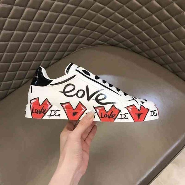 high version dolcsg sneakers men's original 2022 graffiti leather casual board shoes lace up low top
high version dolcsg sneakers men's original 2022 graffiti leather casual board shoes lace up low top