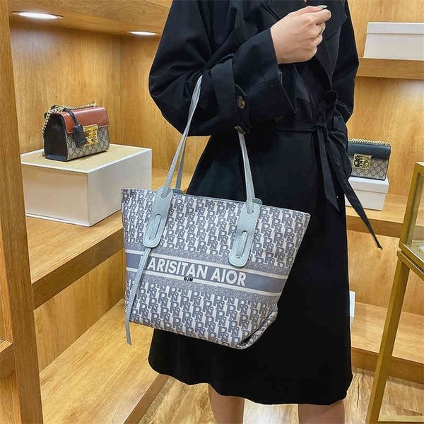 62% off trendy bags 2022 new designer handbags fashion capacity canvas textured shoulder versatile niche design
62% off trendy bags 2022 new designer handbags fashion capacity canvas textured shoulder versatile niche design