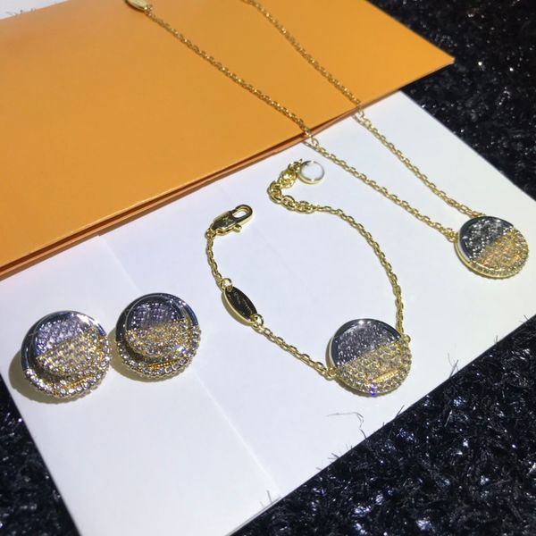 designer jewelry joint earrings pendant charm bracelets gold love v necklace women rings bracelet bangles luxury pendants titanium lovers ch, Black
designer jewelry joint earrings pendant charm bracelets gold love v necklace women rings bracelet bangles luxury pendants titanium lovers ch, Black