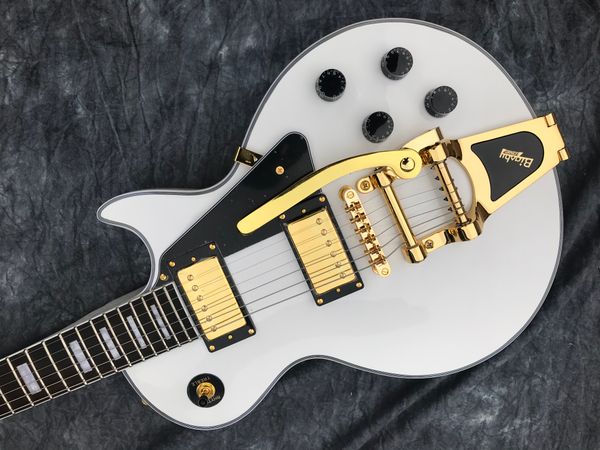 classic jazz white lp electric guitar fingerboard ebony gold hardware bridge tremolo
classic jazz white lp electric guitar fingerboard ebony gold hardware bridge tremolo