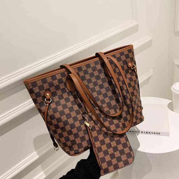 bags handbags live broadcast large capacity women's 2022 autumn and winter fashion printed handbag versatile plaid tote trend, Black;red
bags handbags live broadcast large capacity women's 2022 autumn and winter fashion printed handbag versatile plaid tote trend, Black;red