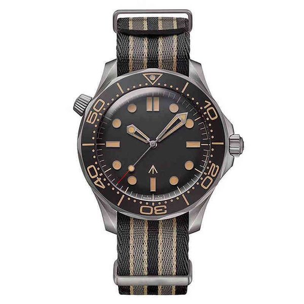 fashion watches for mens montre diamond movement luxury designer watch fashion women's men's watch ttql, Slivery;brown
fashion watches for mens montre diamond movement luxury designer watch fashion women's men's watch ttql, Slivery;brown