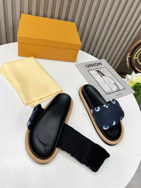 elling famous brand paris couple indoor/outdoor slippers designer new fashion men's and women's casual slippers wholesale summer b, Black
elling famous brand paris couple indoor/outdoor slippers designer new fashion men's and women's casual slippers wholesale summer b, Black