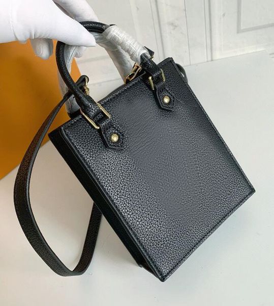 retro mini bag female 2022 new luxury brand designer handbag single shoulder messenger bag soft leather fashion mobile phone bags
retro mini bag female 2022 new luxury brand designer handbag single shoulder messenger bag soft leather fashion mobile phone bags