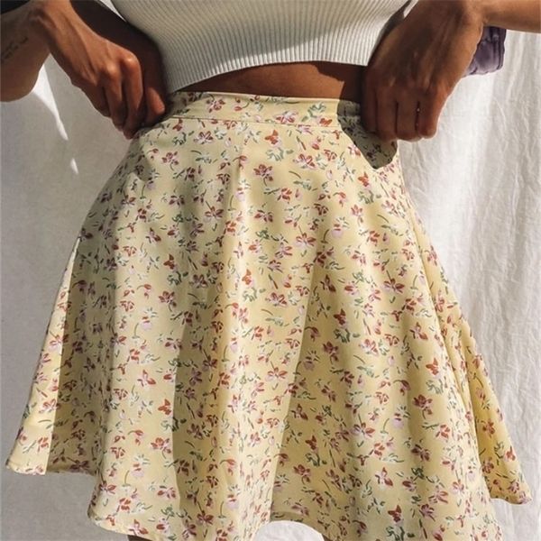 tossy boho floral print party skirt summer high waist pleated skirt short beach frills mini skirts for women 220701, Black
tossy boho floral print party skirt summer high waist pleated skirt short beach frills mini skirts for women 220701, Black
