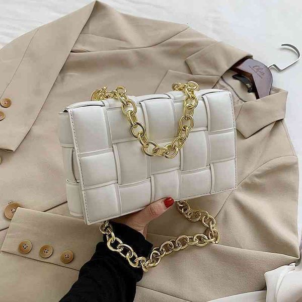 original edition luxury handbags crossbody bottegass designer venetas's hand woven small square bag 2022 summer fashion simple portable
original edition luxury handbags crossbody bottegass designer venetas's hand woven small square bag 2022 summer fashion simple portable
