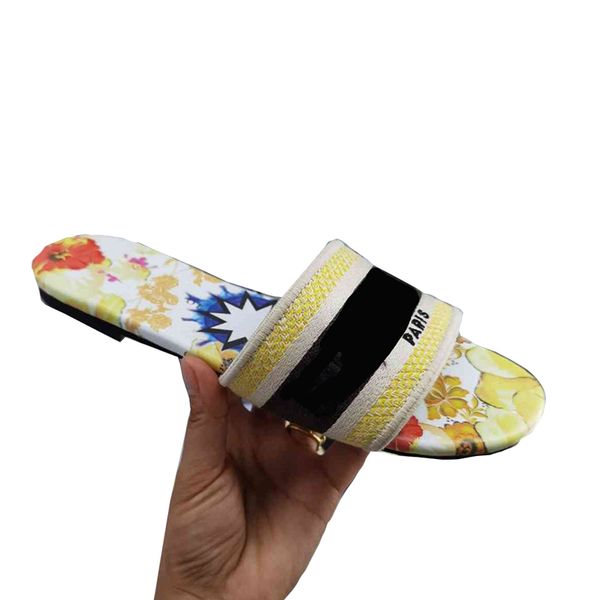 women embroidered slippers printing open toe summer designer beach slides sandals flat heel flip flops size 35-42, Black
women embroidered slippers printing open toe summer designer beach slides sandals flat heel flip flops size 35-42, Black
