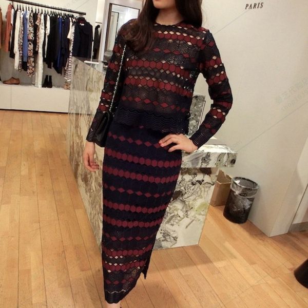 casual dresses spring and summer elegant two-color embroidery lingge wave lace suit dress 670 s, Black;gray
casual dresses spring and summer elegant two-color embroidery lingge wave lace suit dress 670 s, Black;gray