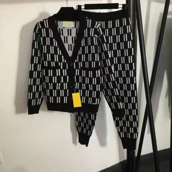 autumn suits womens knitting tracksuits two pieces sets pants designer cardigan jackets jacquard high-end casual long sleeves sports knitted, White
autumn suits womens knitting tracksuits two pieces sets pants designer cardigan jackets jacquard high-end casual long sleeves sports knitted, White