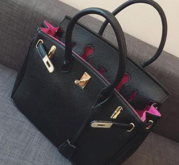 new shoulder bag large fashion women ladies designer handbags messenger bags vintage metal buckle large capacity shopping
new shoulder bag large fashion women ladies designer handbags messenger bags vintage metal buckle large capacity shopping
