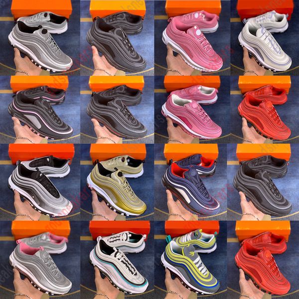 designer n95 football basketball shoes for men and women casual breathable run sports sneakers black and white red blue gray gold pink yello
designer n95 football basketball shoes for men and women casual breathable run sports sneakers black and white red blue gray gold pink yello