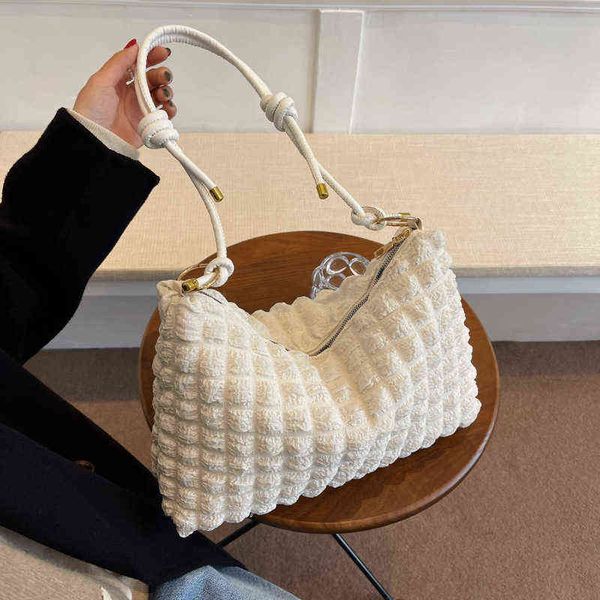 large capacity small fresh lingge underarm bag women's fashion wrinkled simple portable shoulder bag 220511
large capacity small fresh lingge underarm bag women's fashion wrinkled simple portable shoulder bag 220511
