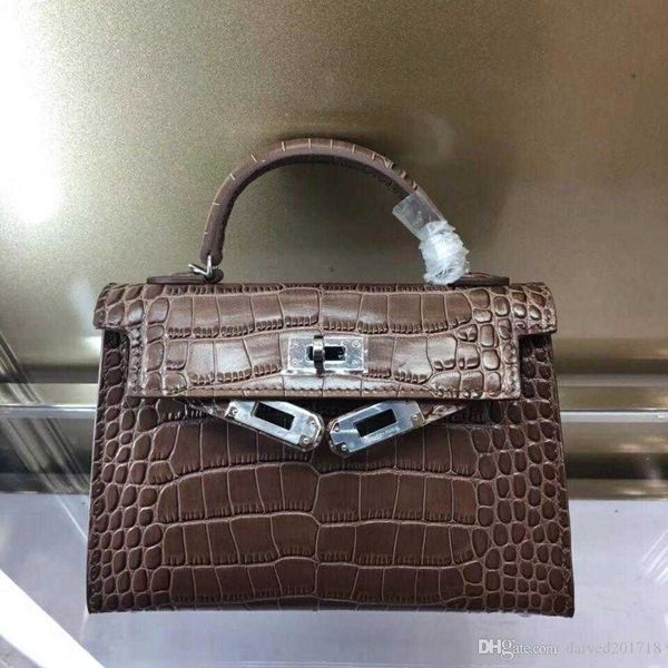 european classical style luxury fashion lady bags shoulder bag handbag pures crocodile leather production banquet platinum package
european classical style luxury fashion lady bags shoulder bag handbag pures crocodile leather production banquet platinum package