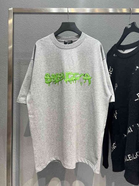 high version 2022 summer new paris b house graffiti dissolving letter marking male and female couple short sleeve t-shirt, White;black
high version 2022 summer new paris b house graffiti dissolving letter marking male and female couple short sleeve t-shirt, White;black