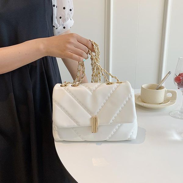 evening bags women's handbag 2022 soft pu leather chain shoulder bag embroidery thread irregular package cover type wild crossbody
evening bags women's handbag 2022 soft pu leather chain shoulder bag embroidery thread irregular package cover type wild crossbody