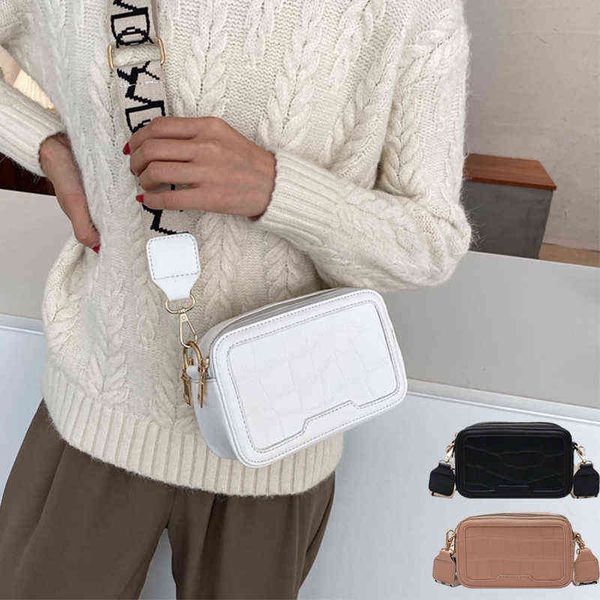 2021 simple elegant women shoulder bags wide shoulder strap designer leather females crossbody bags phone package g220712
2021 simple elegant women shoulder bags wide shoulder strap designer leather females crossbody bags phone package g220712