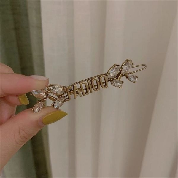2022 36% off designer d di ja letter leaf old classic female hairpin versatile temperament jewelry, Golden;silver
2022 36% off designer d di ja letter leaf old classic female hairpin versatile temperament jewelry, Golden;silver