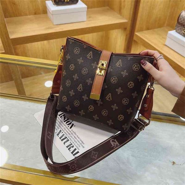 50% off online sale store large capacity women's fashion printing bucket bag fashion wide shoulder belt messenger bag bjb1
50% off online sale store large capacity women's fashion printing bucket bag fashion wide shoulder belt messenger bag bjb1