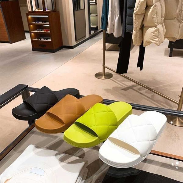2022 slippers for lovers' flip flops flat bottom elastic home soft bottom fashionable and comfortable beach sandals, Black
2022 slippers for lovers' flip flops flat bottom elastic home soft bottom fashionable and comfortable beach sandals, Black