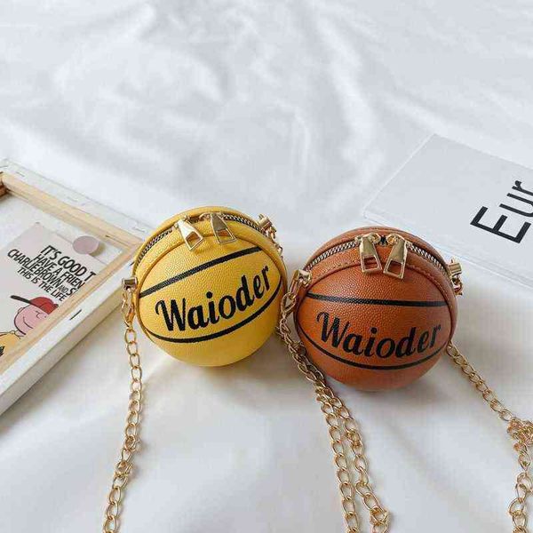 single shoulder small bag female fashion versatile creative basketball chain bag children's foreign style messenger bag 220628
single shoulder small bag female fashion versatile creative basketball chain bag children's foreign style messenger bag 220628