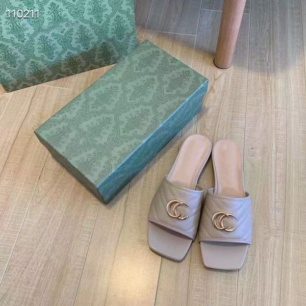 2022 luxury g family's new slippers double g buckle women's single shoes summer fshion preferred candy color leather rhombus flip, Black
2022 luxury g family's new slippers double g buckle women's single shoes summer fshion preferred candy color leather rhombus flip, Black