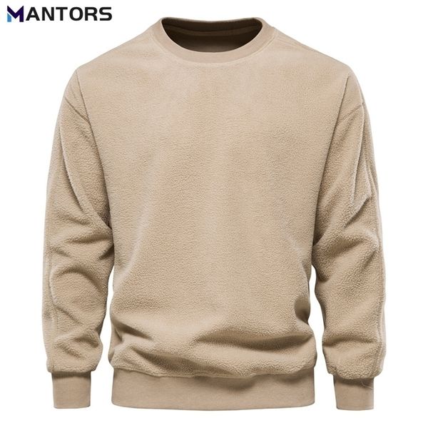 mantors autumn winter wool sweater men casual solid color warm round neck fleece sweatshirts male fashion bottoming shirt 220817, White;black
mantors autumn winter wool sweater men casual solid color warm round neck fleece sweatshirts male fashion bottoming shirt 220817, White;black