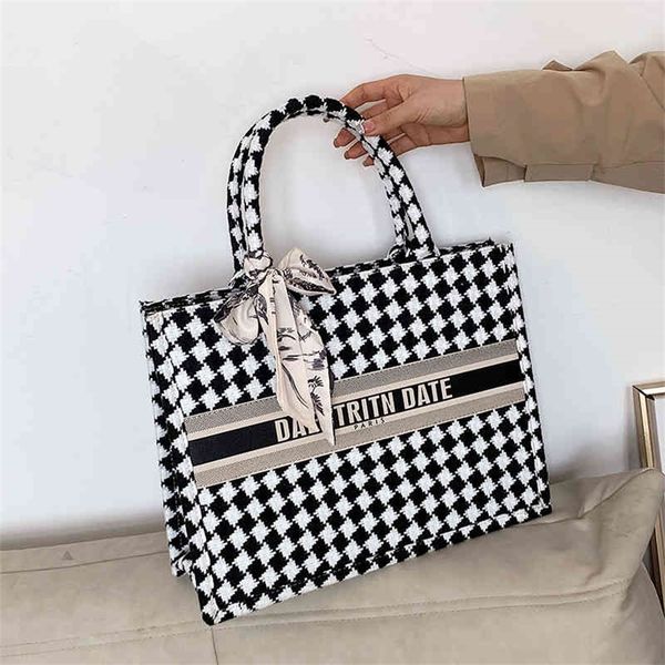 female chaonizi contrast color handbag large capacity tote bag purses outlet online
female chaonizi contrast color handbag large capacity tote bag purses outlet online