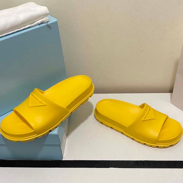 designer ladies slippers 2022 new sandals women wear one word slippers beach flat multicolor sandals large size11111, Black
designer ladies slippers 2022 new sandals women wear one word slippers beach flat multicolor sandals large size11111, Black