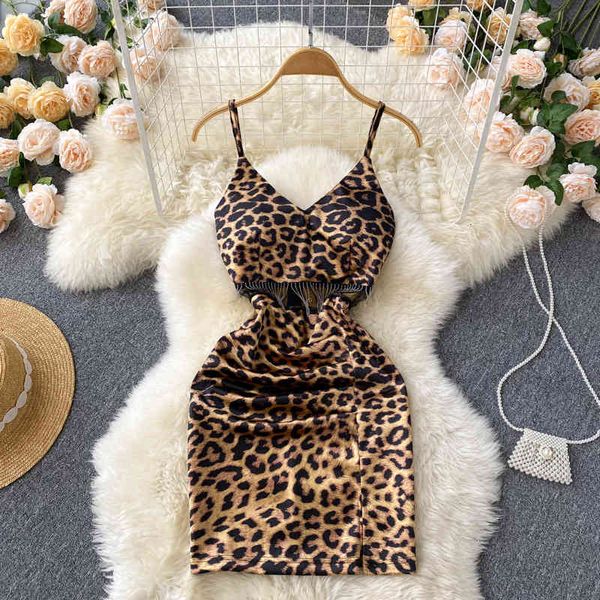 casual dresses summer leopard pattern suspender skirt low chest deep v tight hip wrap skirt careful machine backless spice girl dress h542, Black;gray
casual dresses summer leopard pattern suspender skirt low chest deep v tight hip wrap skirt careful machine backless spice girl dress h542, Black;gray