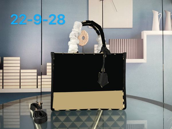 2022 classic designer tote bag women high capacity composite shopping handbag fashion crossbody bags female nylon handbags
2022 classic designer tote bag women high capacity composite shopping handbag fashion crossbody bags female nylon handbags