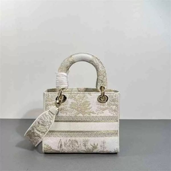 handbag bag summer luxury new diana for women designers handbags fashion versatile eign style portable ladies single shoulder messenger purs
handbag bag summer luxury new diana for women designers handbags fashion versatile eign style portable ladies single shoulder messenger purs