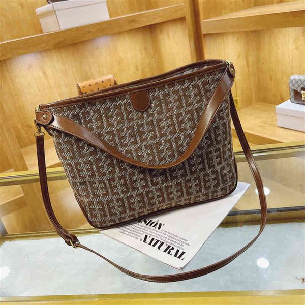 new designer luxury bags fashionable one messenger handbag winter new bag4cifshoulder bag
new designer luxury bags fashionable one messenger handbag winter new bag4cifshoulder bag
