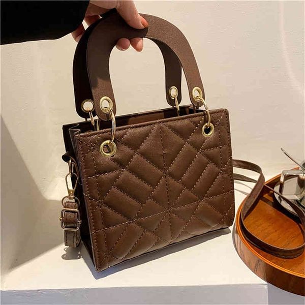 fashion french high sense lingge small women's autumn and winter messenger 80% off purse sales
fashion french high sense lingge small women's autumn and winter messenger 80% off purse sales
