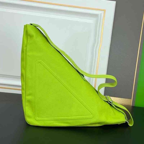 cross body triangle shape stereo bag luxurys designers shoulder bags high capacity crossbody woman's handbags 220527
cross body triangle shape stereo bag luxurys designers shoulder bags high capacity crossbody woman's handbags 220527