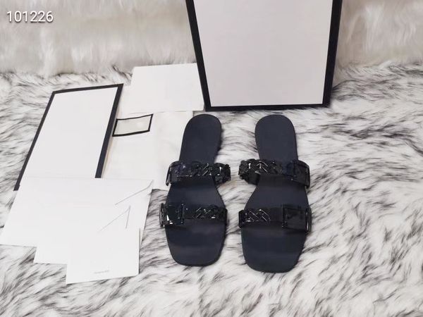 fashion chain jelly designer slippers woman summer luxurys pvc beach slides sandales flat flip flops with box, Black
fashion chain jelly designer slippers woman summer luxurys pvc beach slides sandales flat flip flops with box, Black