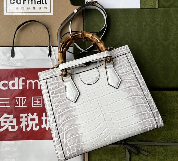 realfine bags 5a 660195 27cm diana small totes bamboo handles alligator crocodile leather handbags for women with dust bag
realfine bags 5a 660195 27cm diana small totes bamboo handles alligator crocodile leather handbags for women with dust bag
