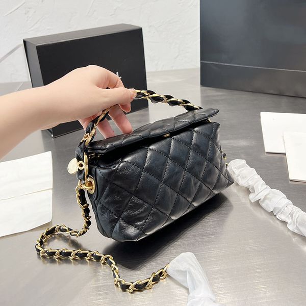 2022ssw classic womens hobos lambskin quilted bags handle totes gold metal hardware matelasse chain crossbody shoulder outdoor sacoche desig
2022ssw classic womens hobos lambskin quilted bags handle totes gold metal hardware matelasse chain crossbody shoulder outdoor sacoche desig