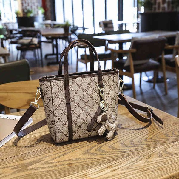 bag women's backpack 2022 spring new version printed small fashion travel female cosmetic bags for women ladies shoulder messenger whol
bag women's backpack 2022 spring new version printed small fashion travel female cosmetic bags for women ladies shoulder messenger whol