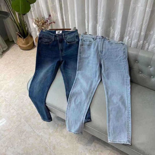 women's jeans designer autumn and winter new women's loose twisted nine point straight tube cowboy splicing diagonal trend casual, Blue
women's jeans designer autumn and winter new women's loose twisted nine point straight tube cowboy splicing diagonal trend casual, Blue
