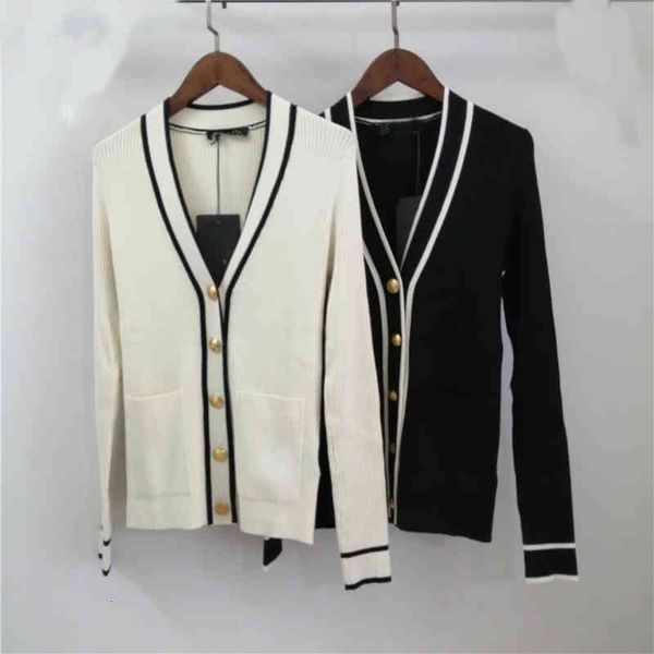 women's knits tees autumn v-neck long sleeve pocket gold buckle simple design contrast color binding slim knit cardigan women, White
women's knits tees autumn v-neck long sleeve pocket gold buckle simple design contrast color binding slim knit cardigan women, White