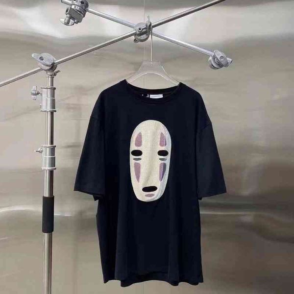 loeve 2022 the new early spring men's and women's same style chihiro facels round neck pullover short sve t shirt, White;black
loeve 2022 the new early spring men's and women's same style chihiro facels round neck pullover short sve t shirt, White;black