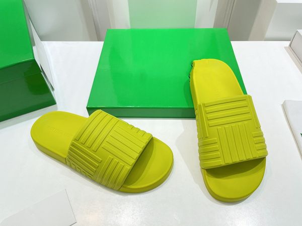 with box designer slides slippers sandals sneakers shoes flat men women sports trainers 0508, Black
with box designer slides slippers sandals sneakers shoes flat men women sports trainers 0508, Black