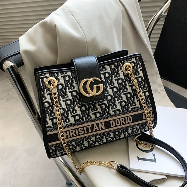 fashion style one messenger large capacity chain tote women 75% off wholesale sale
fashion style one messenger large capacity chain tote women 75% off wholesale sale