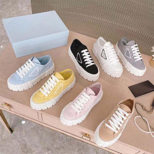 fashion designer shoes women espadrilles flat shoes canvas and real lambskin thickness loafers two tone cap toe sneakers casual shoe brand 0, Black
fashion designer shoes women espadrilles flat shoes canvas and real lambskin thickness loafers two tone cap toe sneakers casual shoe brand 0, Black