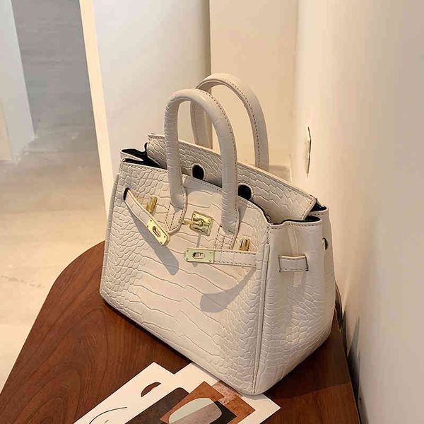 large capacity bag women' ummer new fahion crocodile pattern meenger feeling handbag
large capacity bag women' ummer new fahion crocodile pattern meenger feeling handbag