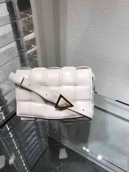 cassette bottegas bag designer woven pillow baodiejia flip single shoulder diagonal women venetas leather zc
cassette bottegas bag designer woven pillow baodiejia flip single shoulder diagonal women venetas leather zc
