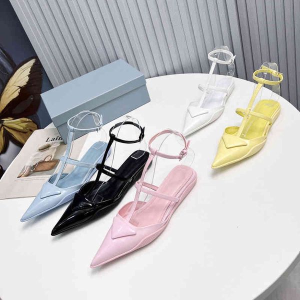 sandals woman shoes size34-41 genuine leather sandals pointed toe apartments designer leisure summer ankle strap, Black
sandals woman shoes size34-41 genuine leather sandals pointed toe apartments designer leisure summer ankle strap, Black