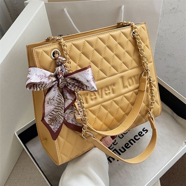 large capacity women's trendy lingge chain foreign style versatile one tote 45% off sell online
large capacity women's trendy lingge chain foreign style versatile one tote 45% off sell online