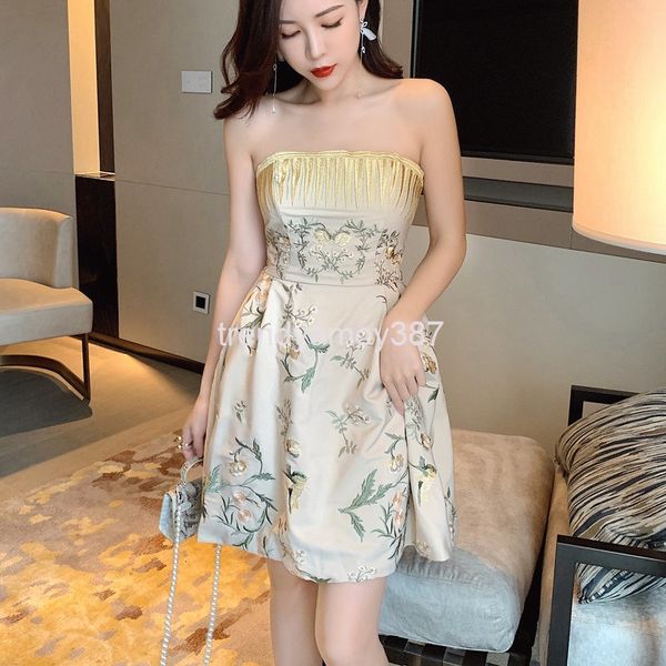 casual dresses dress minority design french court style heavy industry temperament senior celebrity small fragrance bra skirt, Black;gray
casual dresses dress minority design french court style heavy industry temperament senior celebrity small fragrance bra skirt, Black;gray